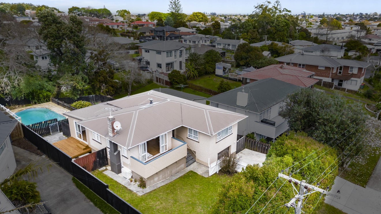 5 Tomlinson Street, Hillpark, Auckland - Carousel 2