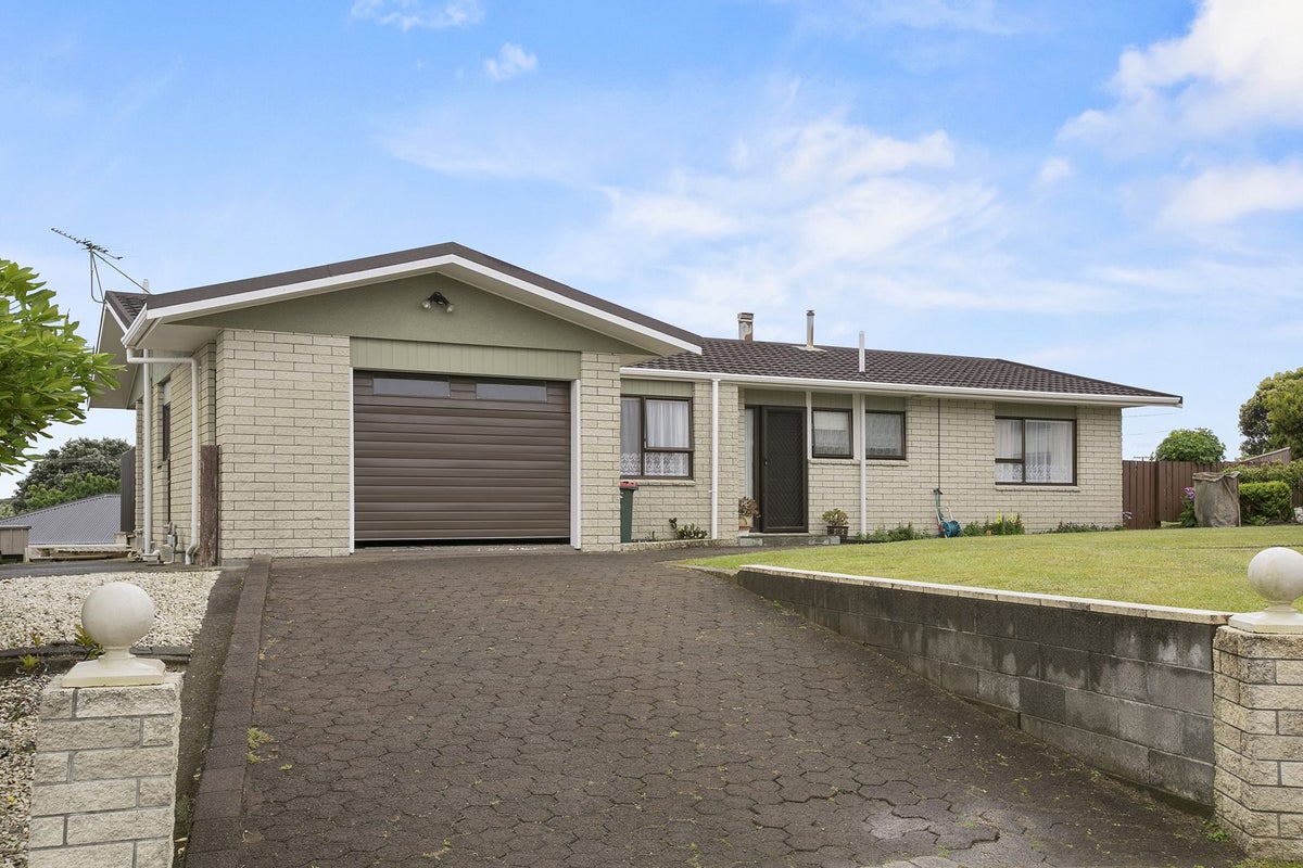 15 Lydford Place, Spotswood, New Plymouth - Carousel 18