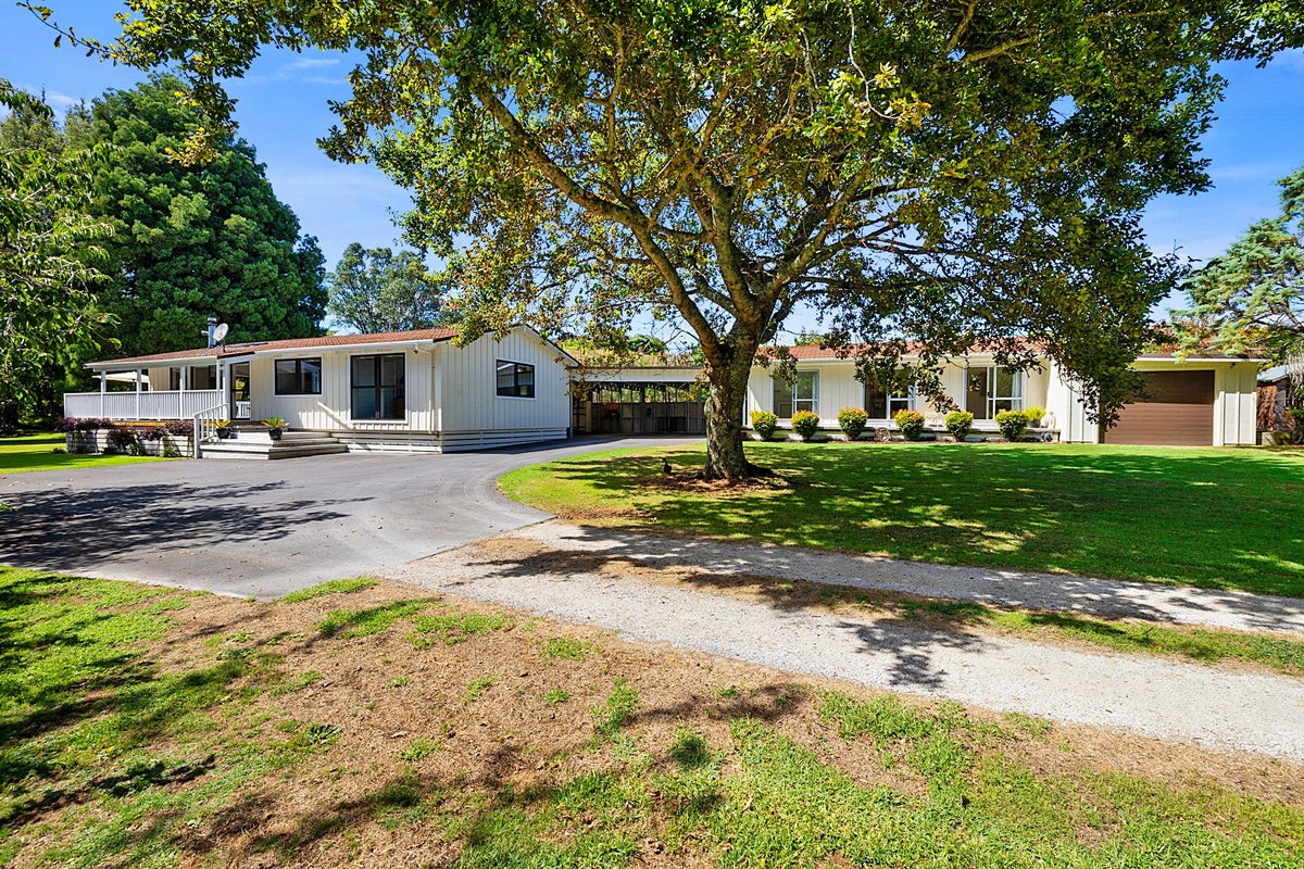 359A Tukapa Street, Hurdon, New Plymouth - Carousel 1