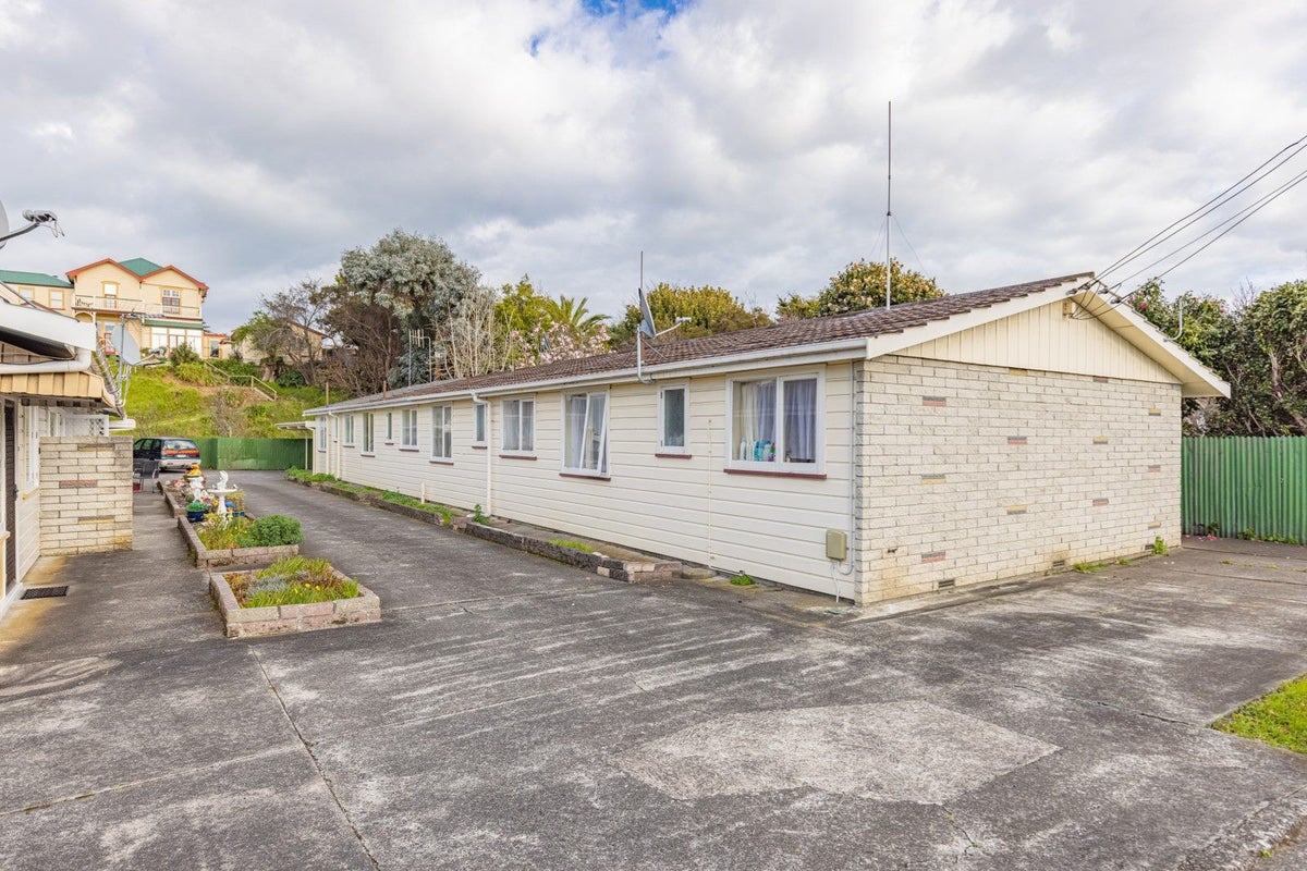 27/2 Campbell Street, Whanganui, Whanganui - Carousel 1