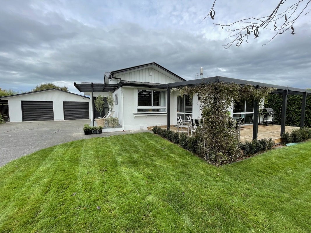 211A Park Road North, Parkvale, Hastings - Carousel 1