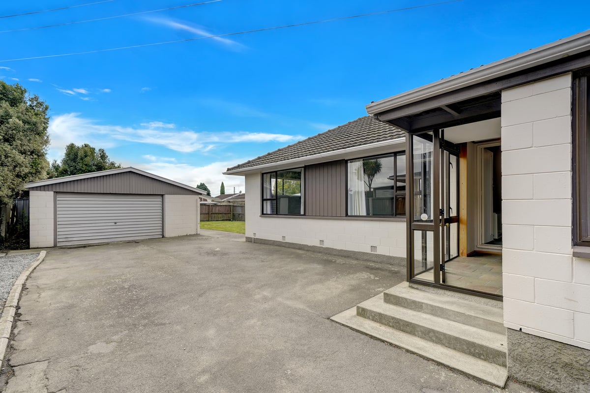 14 Davidson Crescent, Hornby, Christchurch - Carousel 2