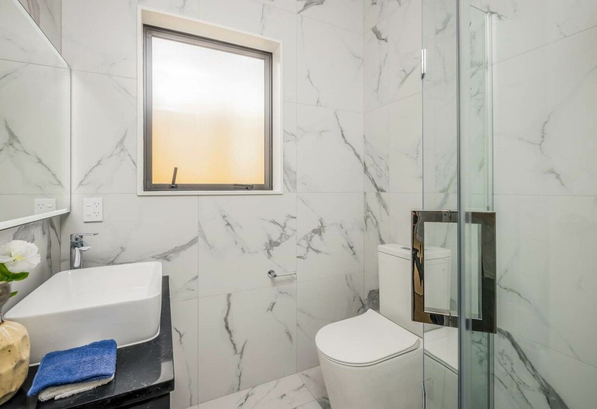 26 Golden Avenue, Flat Bush, Auckland - Carousel 6