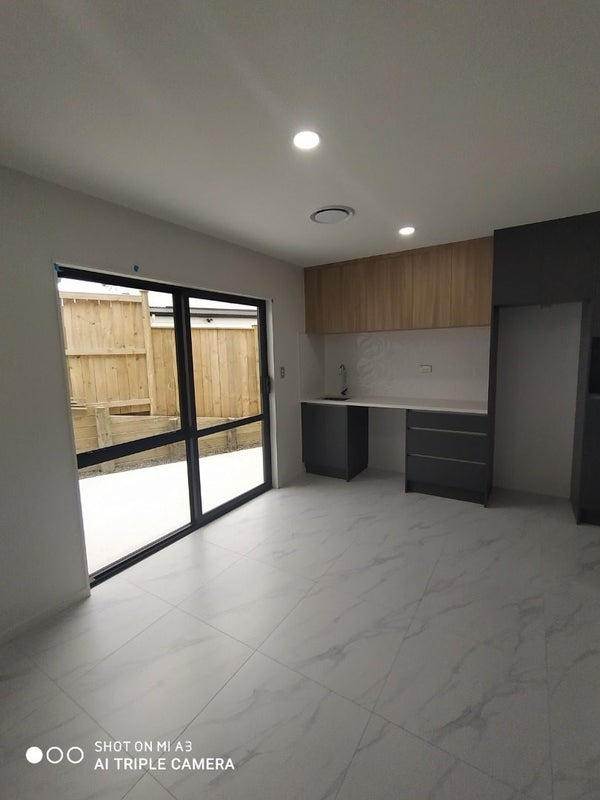 23 Crossgar Road, Flat Bush, Auckland - Carousel 1