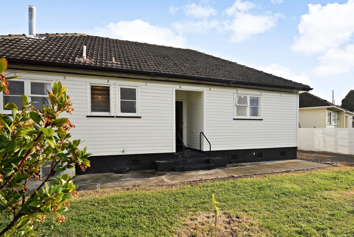 9 Abbott Street, Te Hapara, Gisborne - Carousel 2