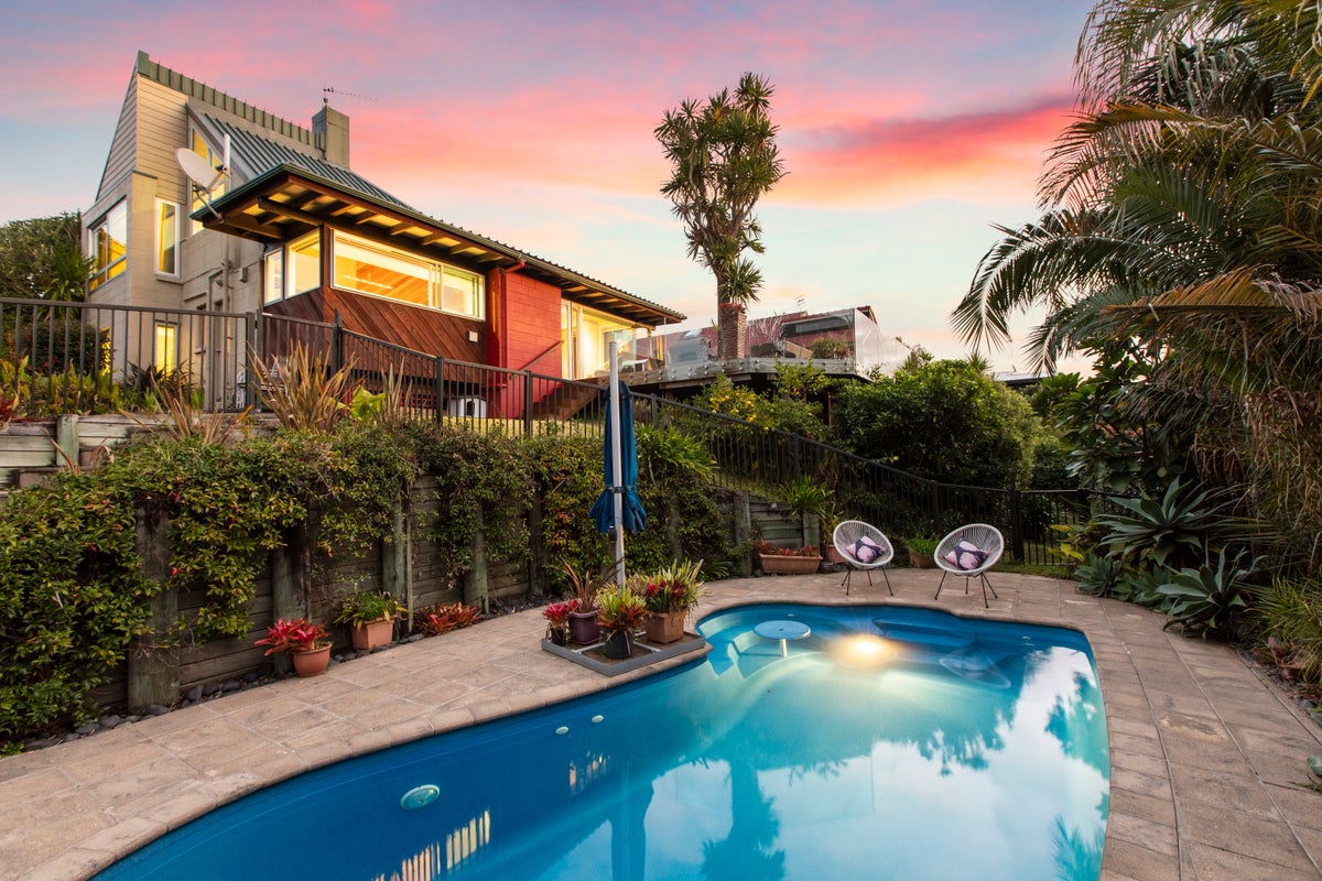 23 Davita Place, Farm Cove, Auckland - Carousel 1