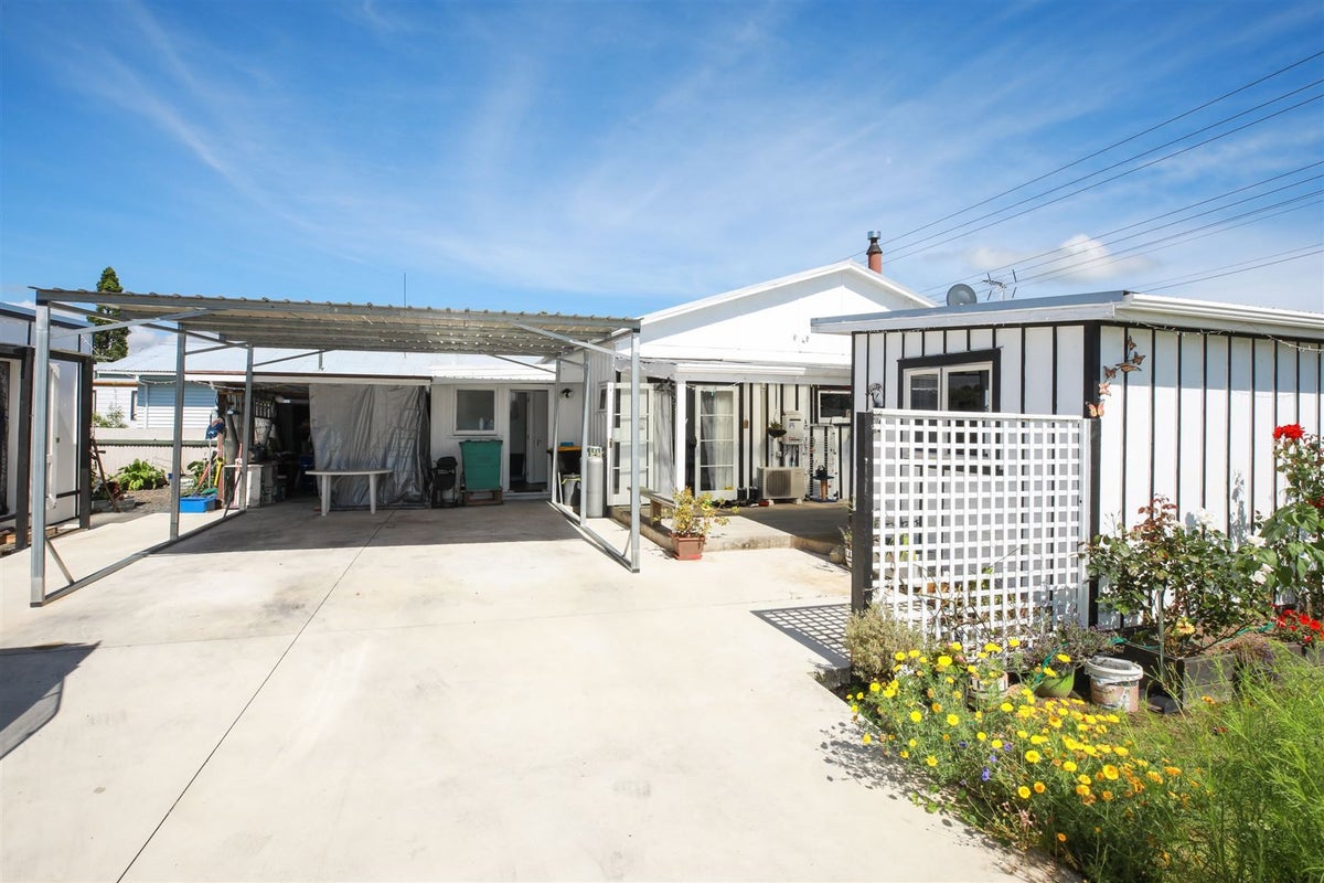 21 Station Road, Paeroa, Paeroa - Carousel 1