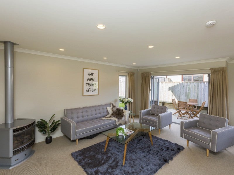 35 McEwen Crescent, Riverstone Terraces, Upper Hutt - Carousel 2