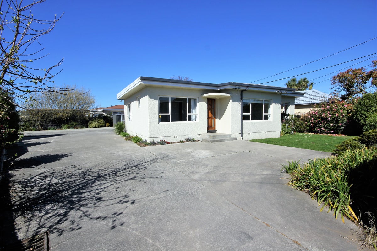 46 New Brighton Road, Shirley, Christchurch - Carousel 1