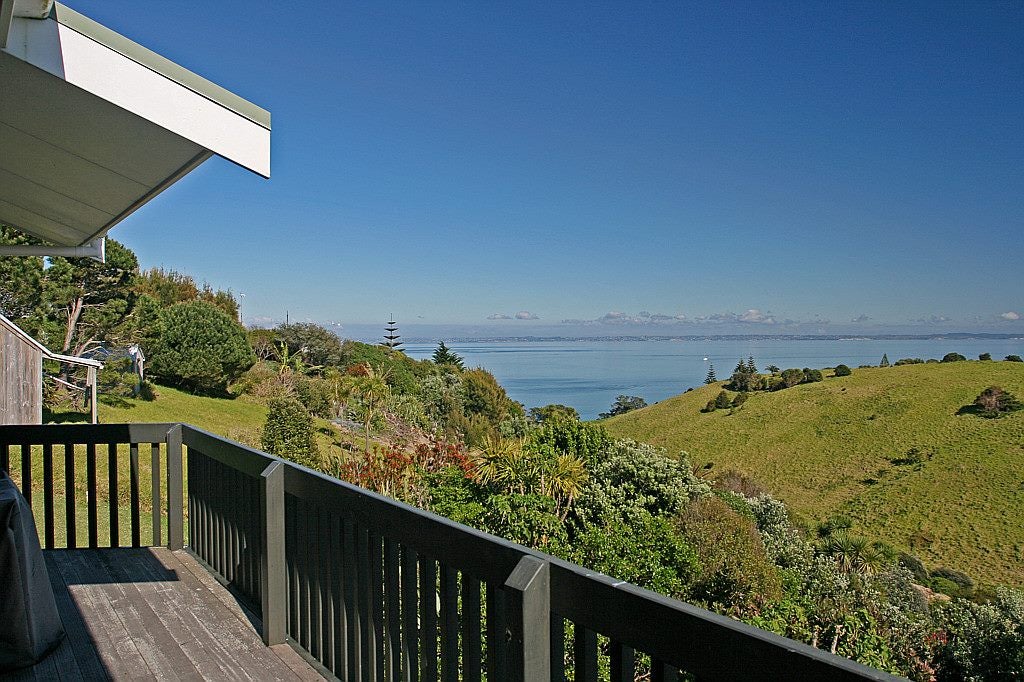 24 Ocean View Crescent, Rakino Island, Auckland - Carousel 1