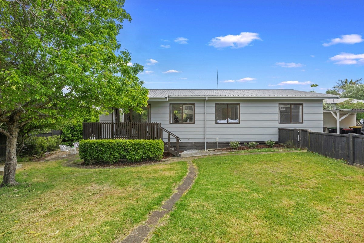5 Luke Street, Brookfield, Tauranga - Carousel 1