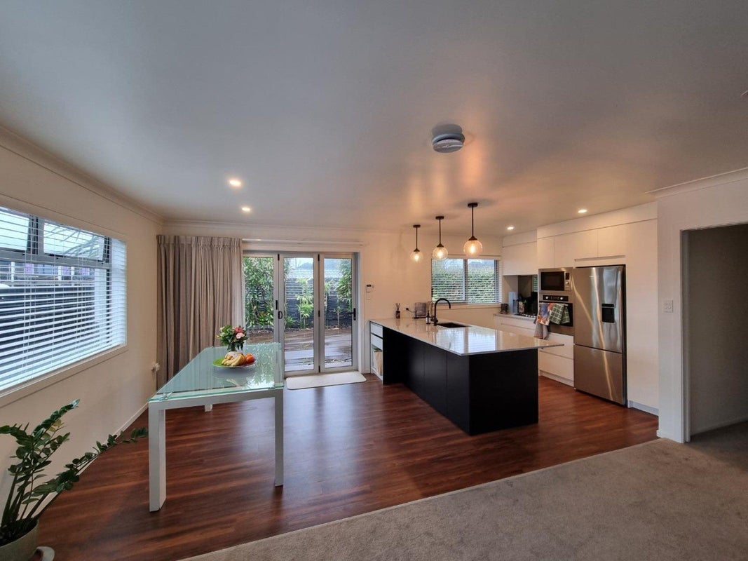 2/62 Dawson Street, New Plymouth, New Plymouth - Carousel 1