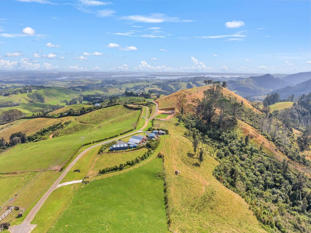 114 Kaitemako Road South, Ohauiti, Tauranga - Carousel 2