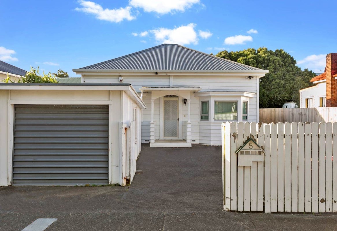 5 Alba Road, Epsom, Auckland - Carousel 1