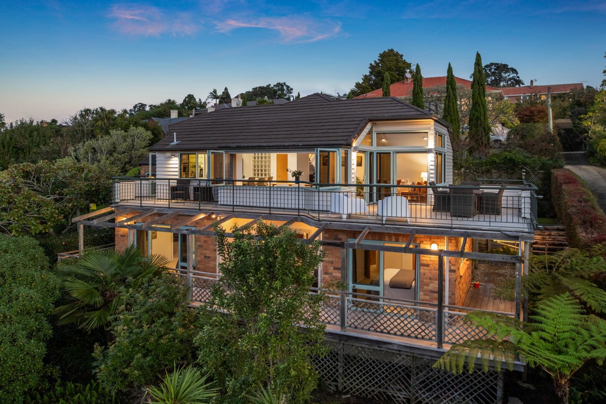 47A St Leonards Road, Mount Eden, Auckland - Carousel 1