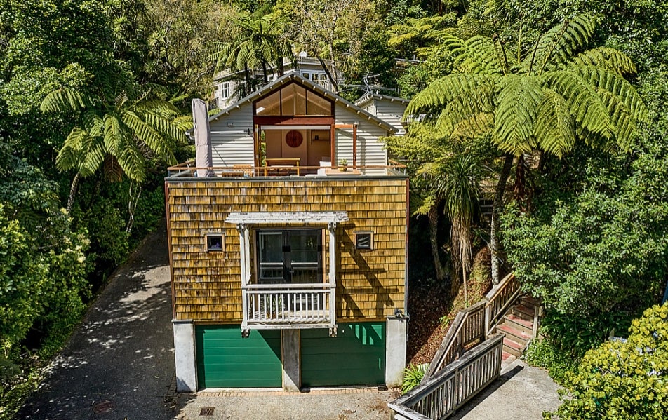 1A Waitohu Road, York Bay, Lower Hutt - Carousel 1