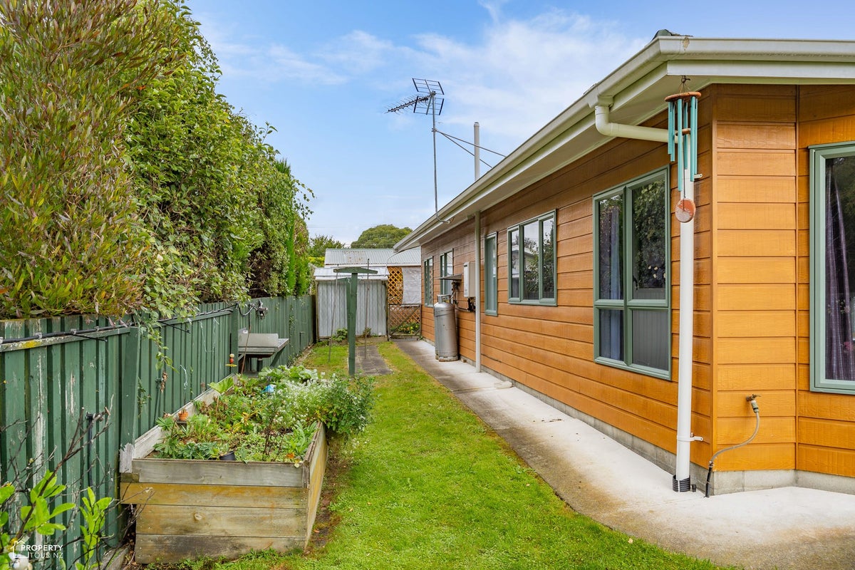 8A Timms Place, Kuripuni, Masterton - Carousel 13
