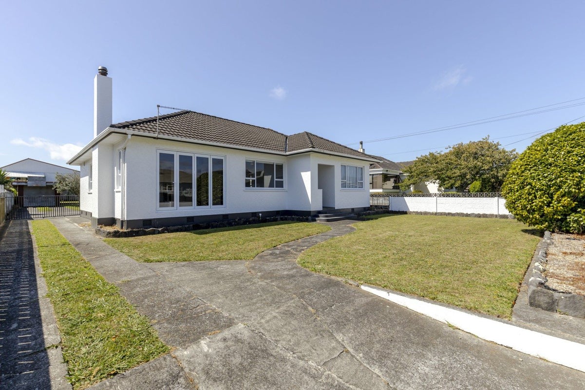 25 Waimea Street, Westown, New Plymouth - Carousel 1