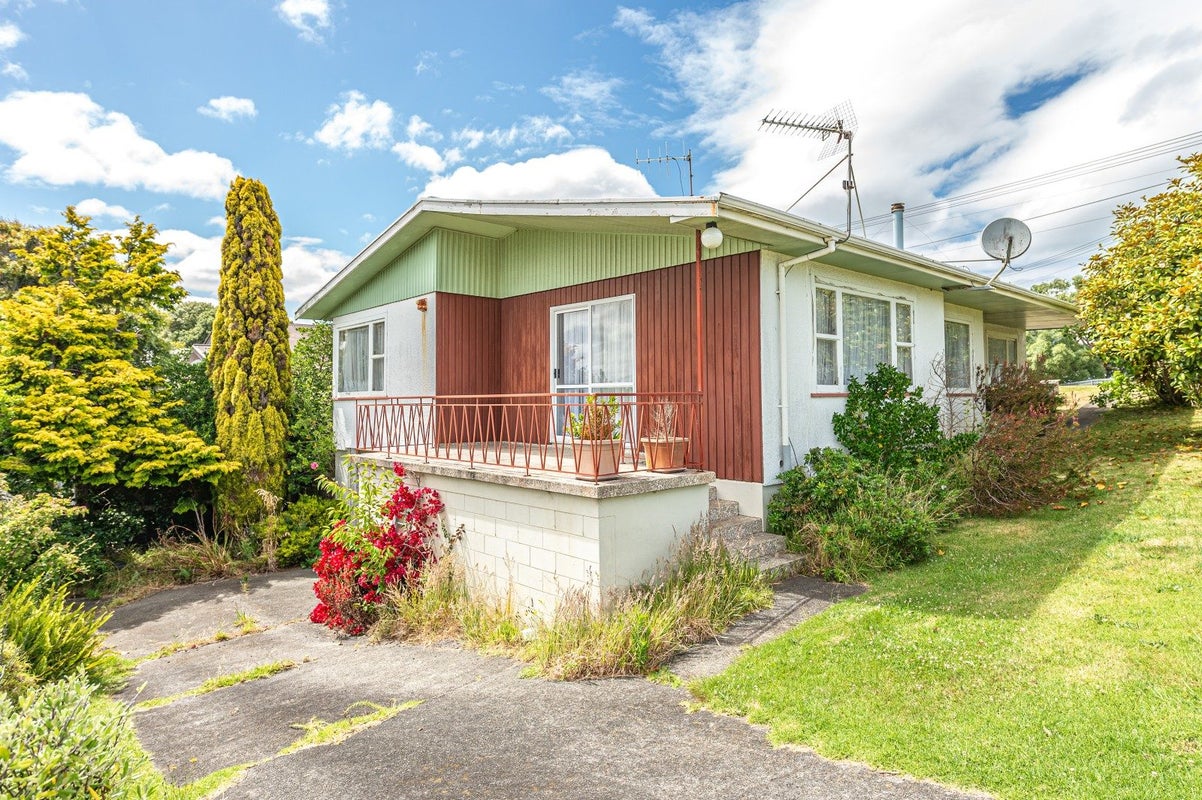 74A Koromiko Road, Gonville, Whanganui - Carousel 1