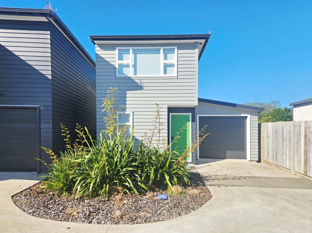 63A Lincoln Avenue, Epuni, Lower Hutt - Carousel 1