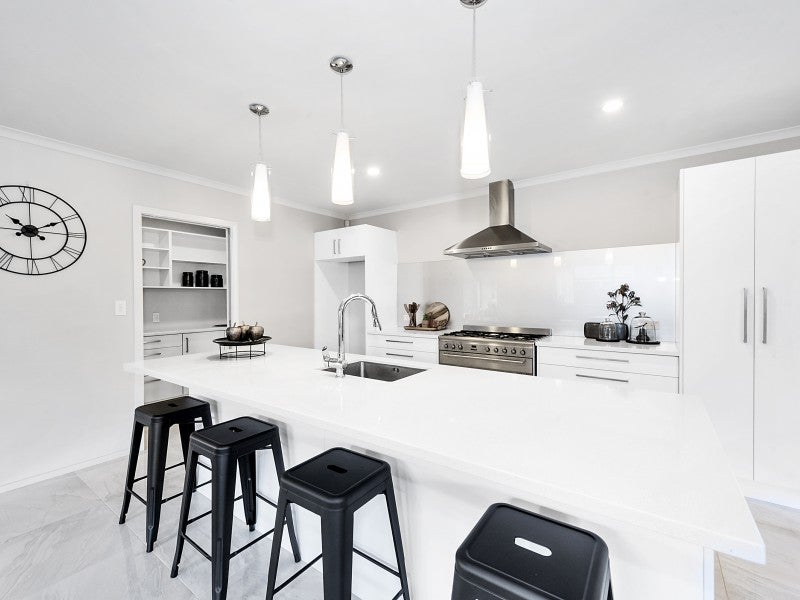 7 Amokura Crescent, Flagstaff, Hamilton - Carousel 2