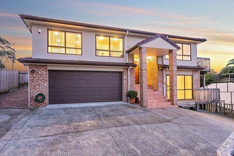 26A Woodstock Road, Forrest Hill, Auckland - Carousel 1