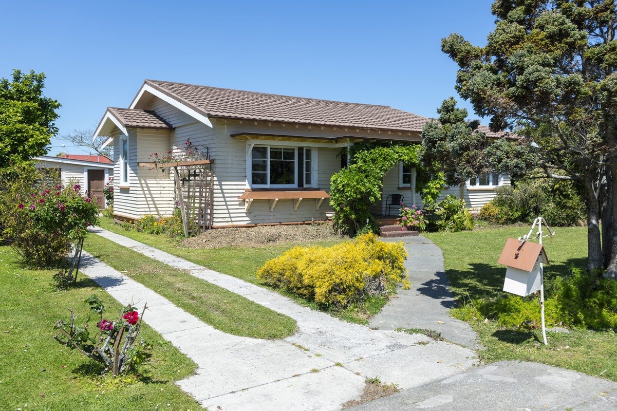 16 Clarence Street, Te Hapara, Gisborne - Carousel 2