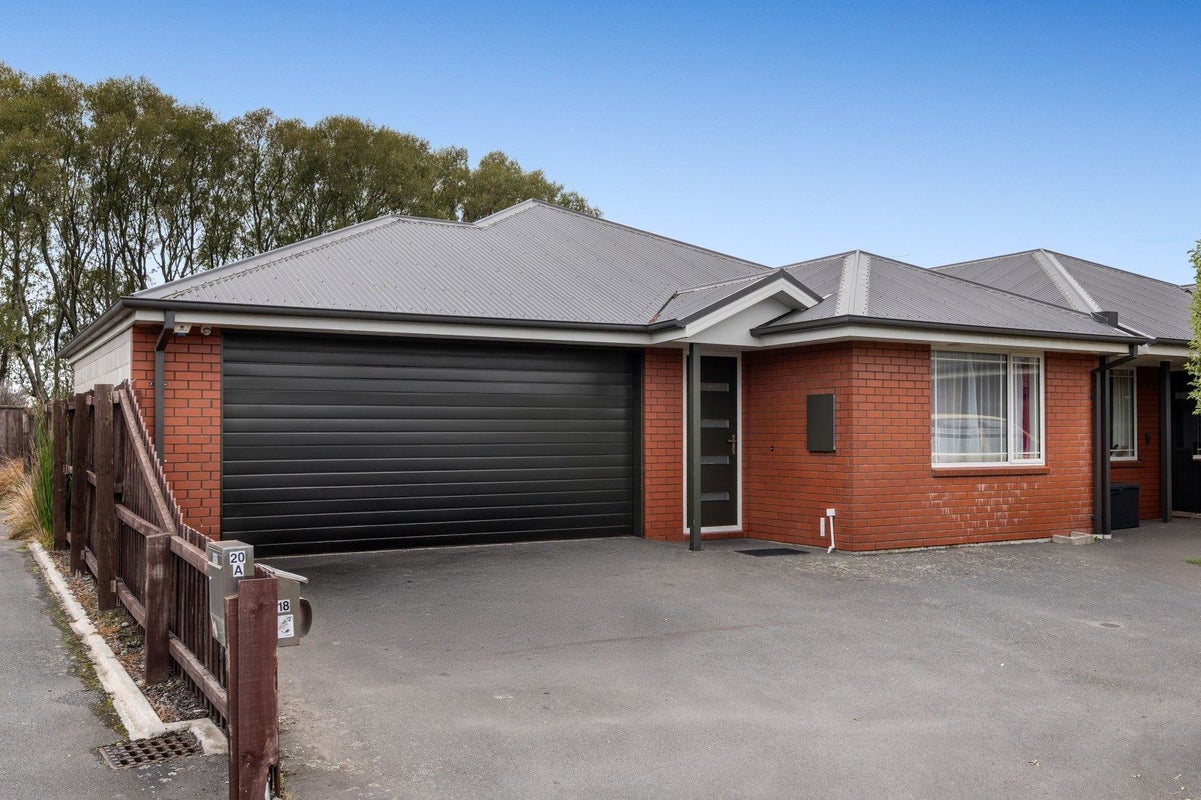 18 Date Crescent, Aidanfield, Christchurch - Carousel 19