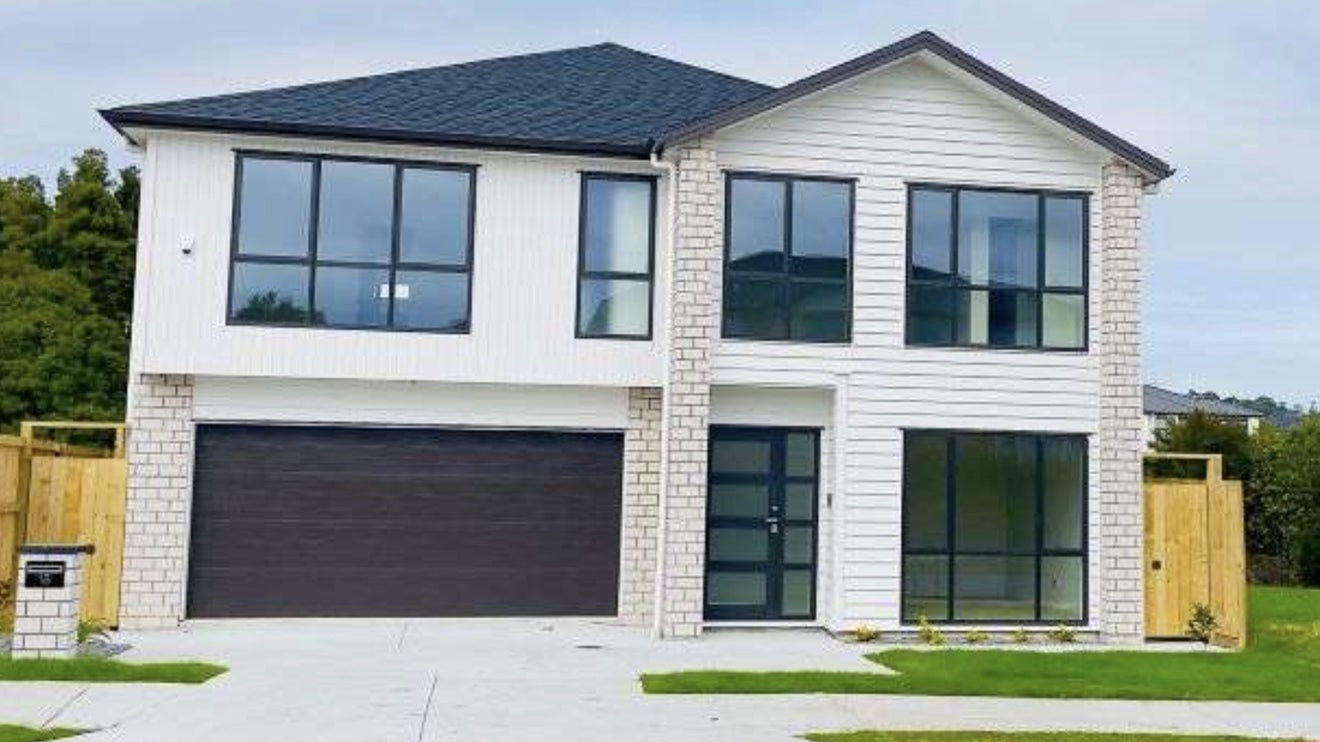 18 Hughs Way, Flat Bush, Auckland - Carousel 1