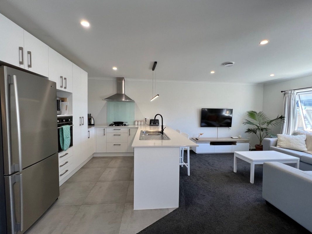 33 Katipo Road, Takanini, Auckland - Carousel 2