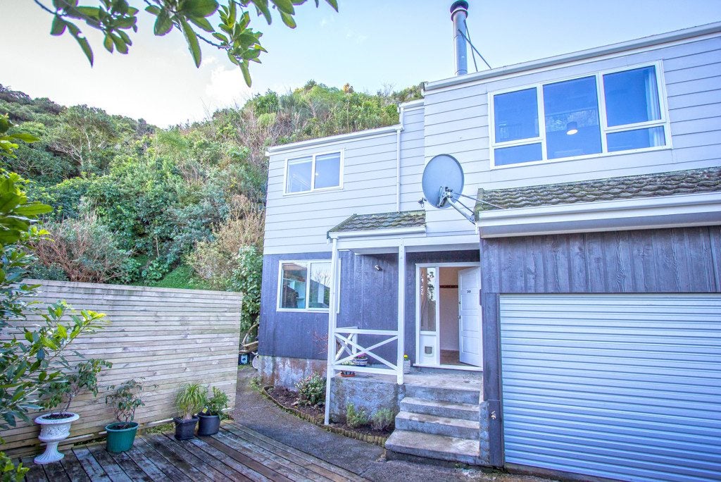 24B Govind Grove, Ngaio, Wellington - Carousel 1