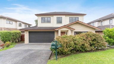 21 Amaretto Avenue, Flat Bush, Auckland - Carousel 1