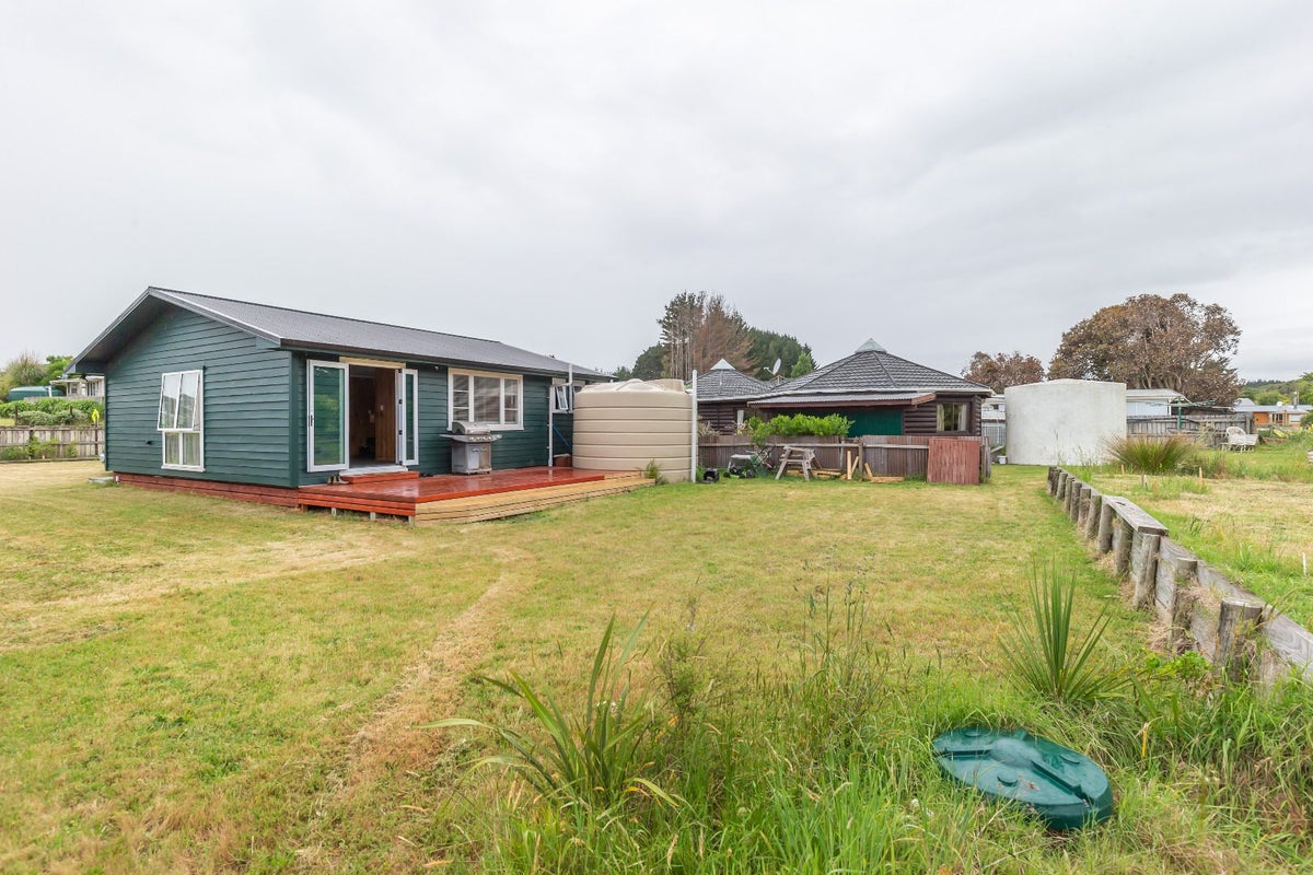10 Ewing Street, Hokio Beach, Levin - Carousel 10