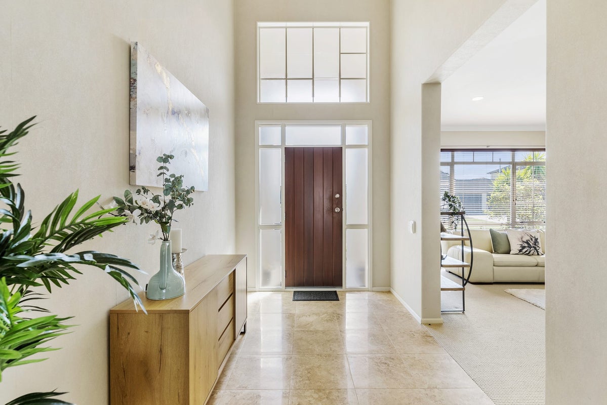 115 Pine Harbour Parade, Beachlands, Auckland - Carousel 2