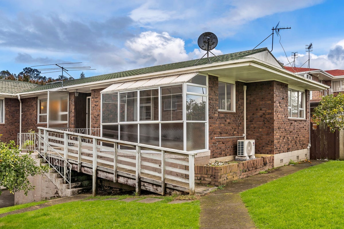 1/154 Manukau Road, Epsom, Auckland - Carousel 1