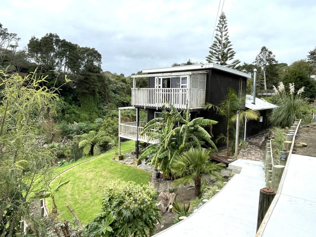 43 Ngamotu Road, Moturoa, New Plymouth - Carousel 1