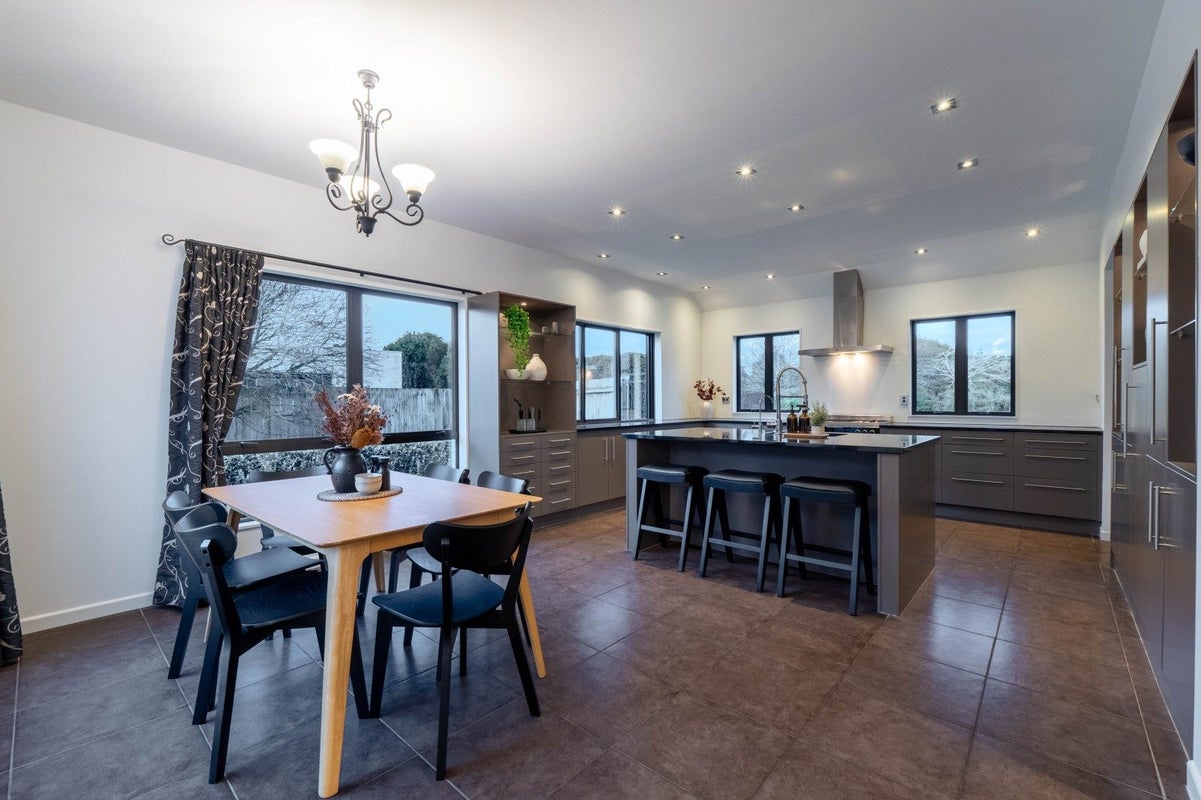 146 Oreti Road, Otatara, Invercargill - Carousel 2