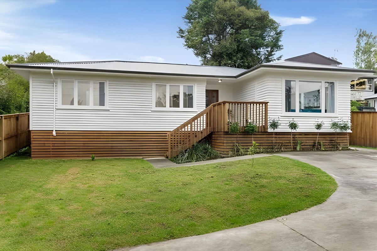 200A Henderson Valley Rd, Henderson, Waitakere - Carousel 1