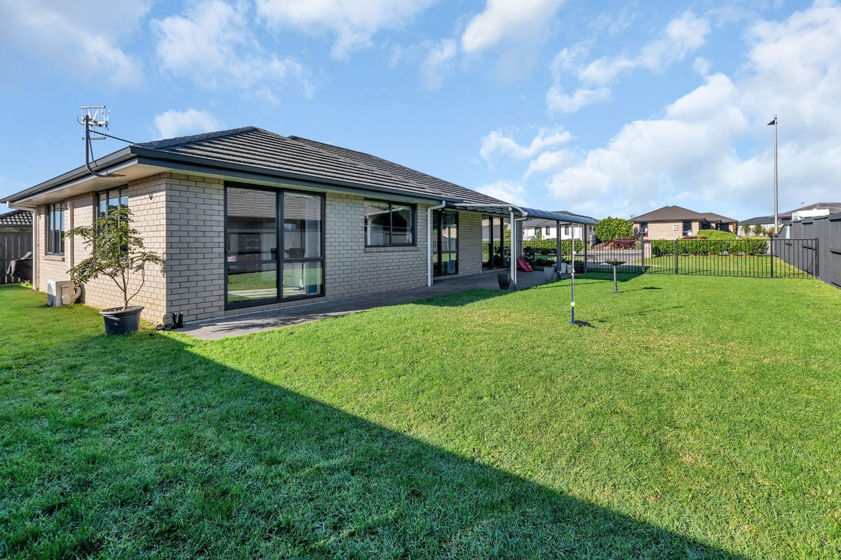 71 Bush Haven Drive, Kamo, Whangarei - Carousel 21