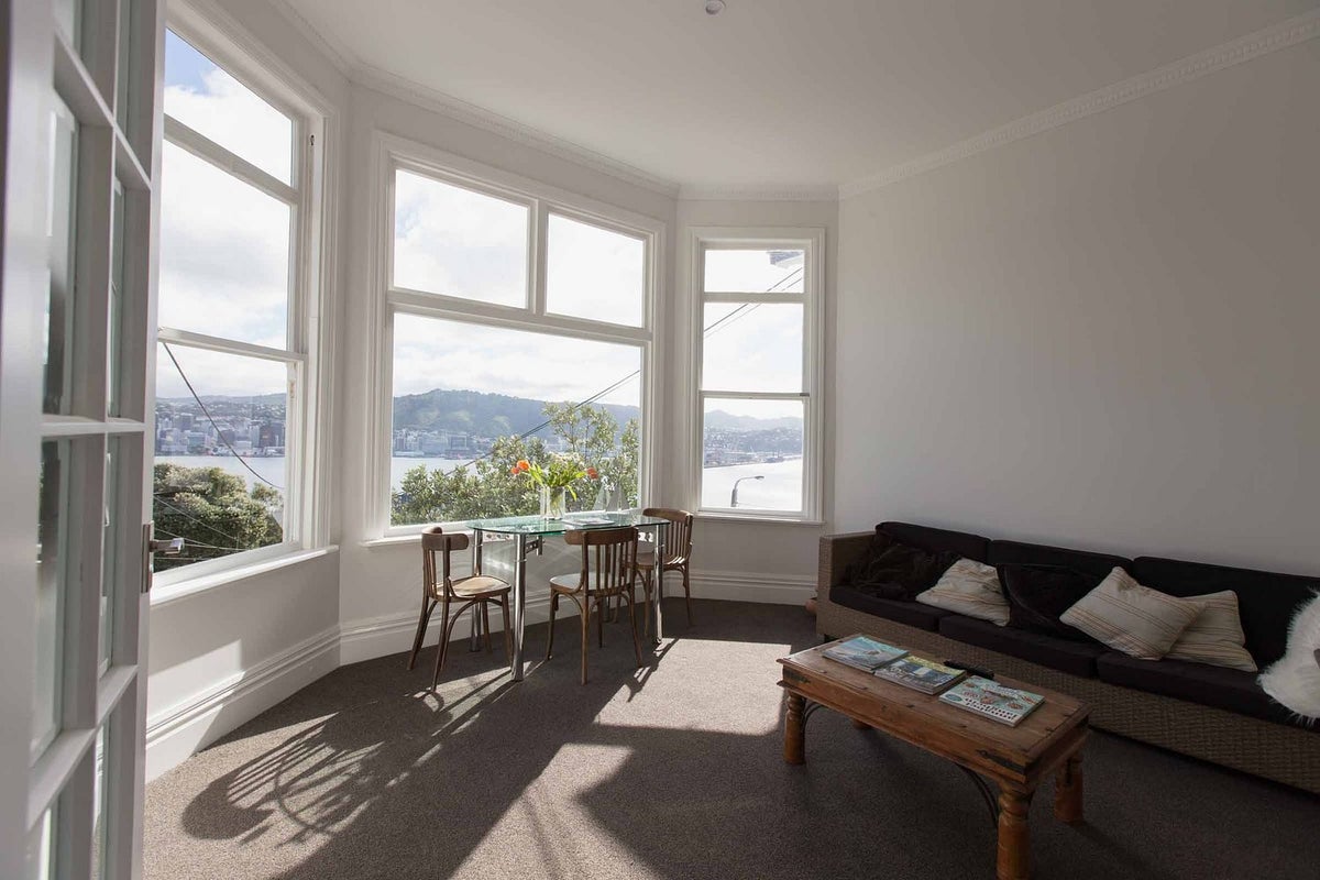 B/31 The Crescent, Roseneath, Wellington - Carousel 1