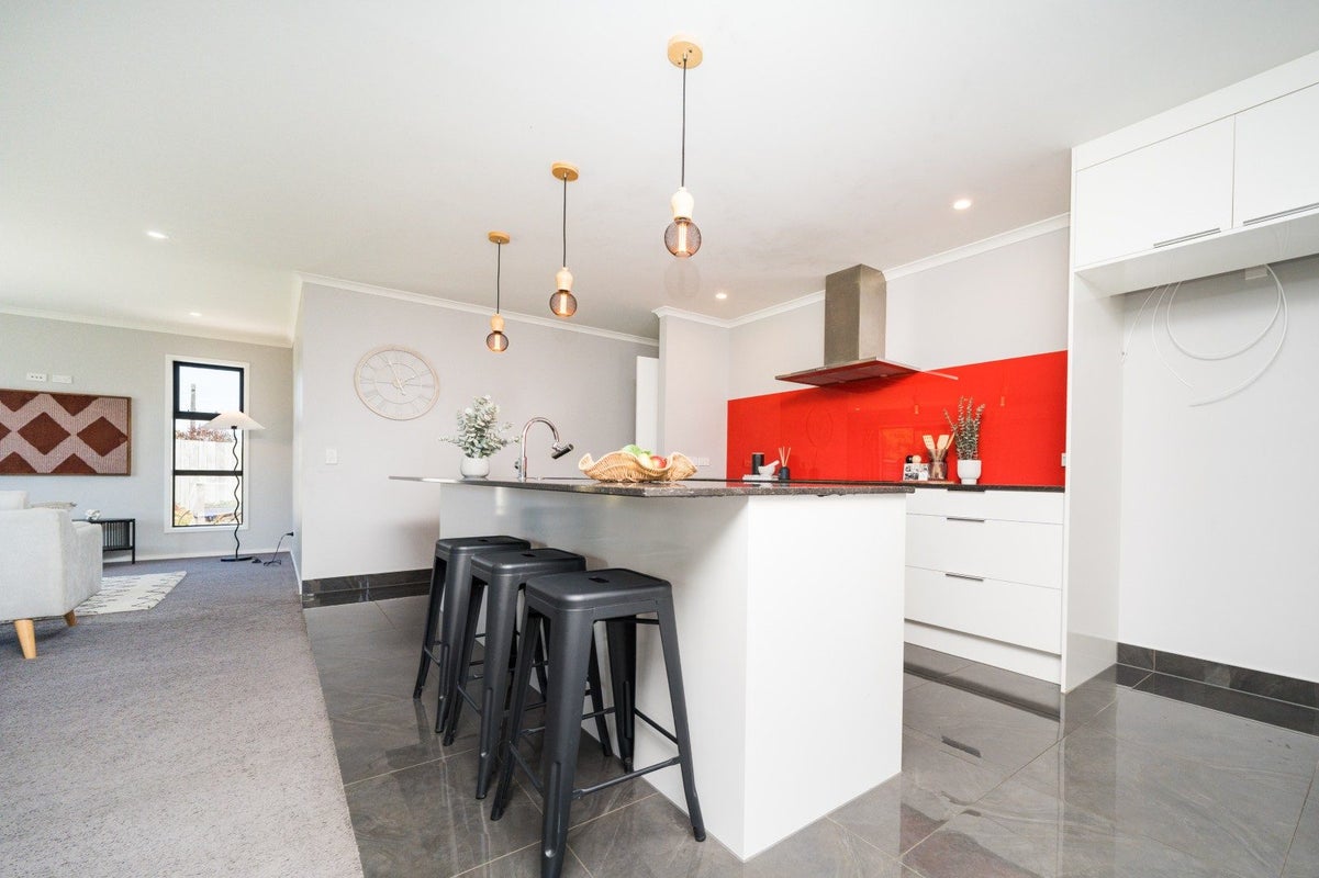 59 Balrickard Way, Milson, Palmerston North - Carousel 1