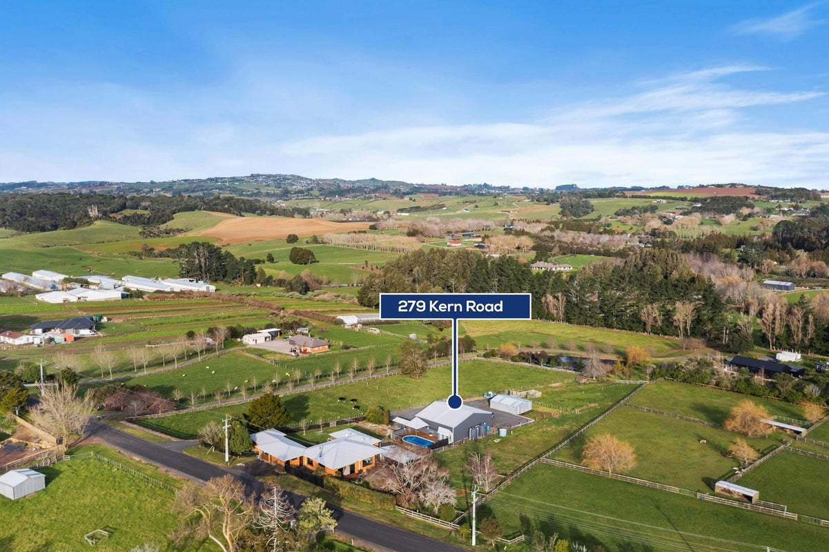 279 Kern Road, Pukekohe - Carousel 1