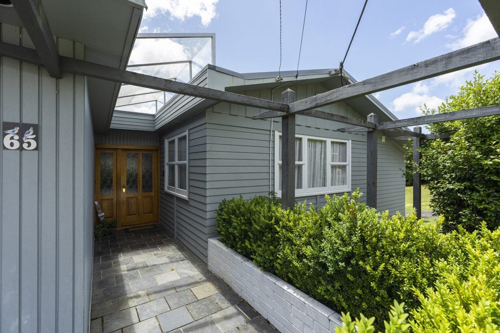 65 Fisher Terrace, Kamo, Whangarei - Carousel 1
