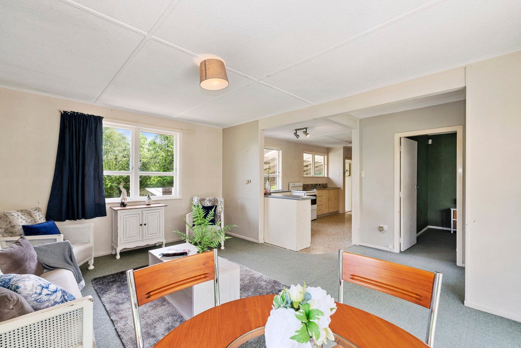 15A Michael Place, Mangakakahi, Rotorua - Carousel 1