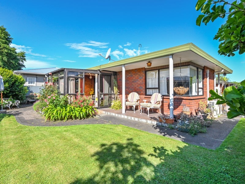 2/14 Palmer Place, Parkvale, Hastings - Carousel 1