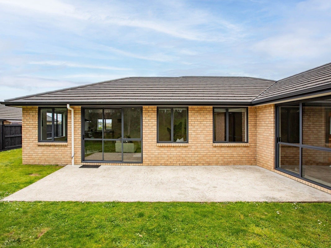 18 Patatee Terrace, Baverstock, Hamilton - Carousel 3