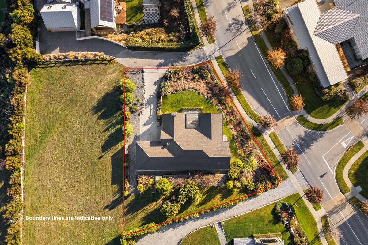 16 Forest Heights, Wanaka - Carousel 24