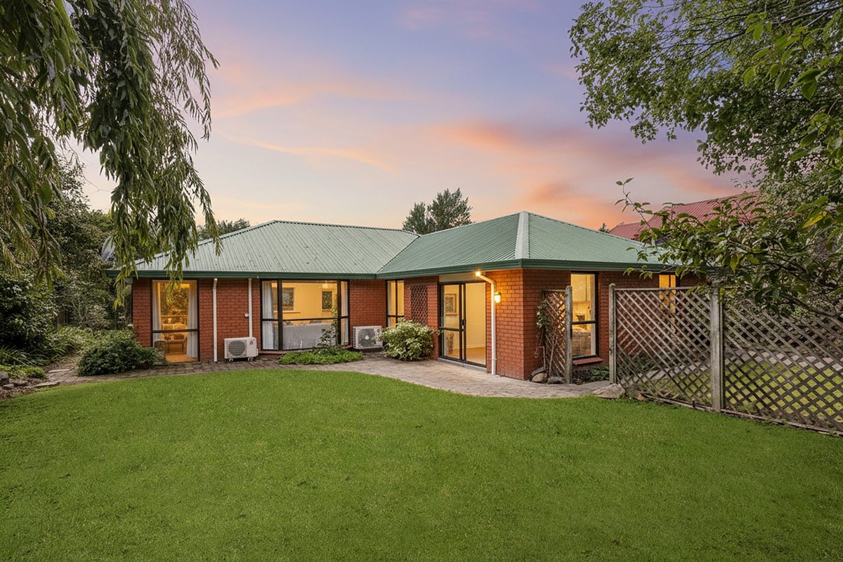 30 Lancewood Drive, Halswell, Christchurch - Carousel 1