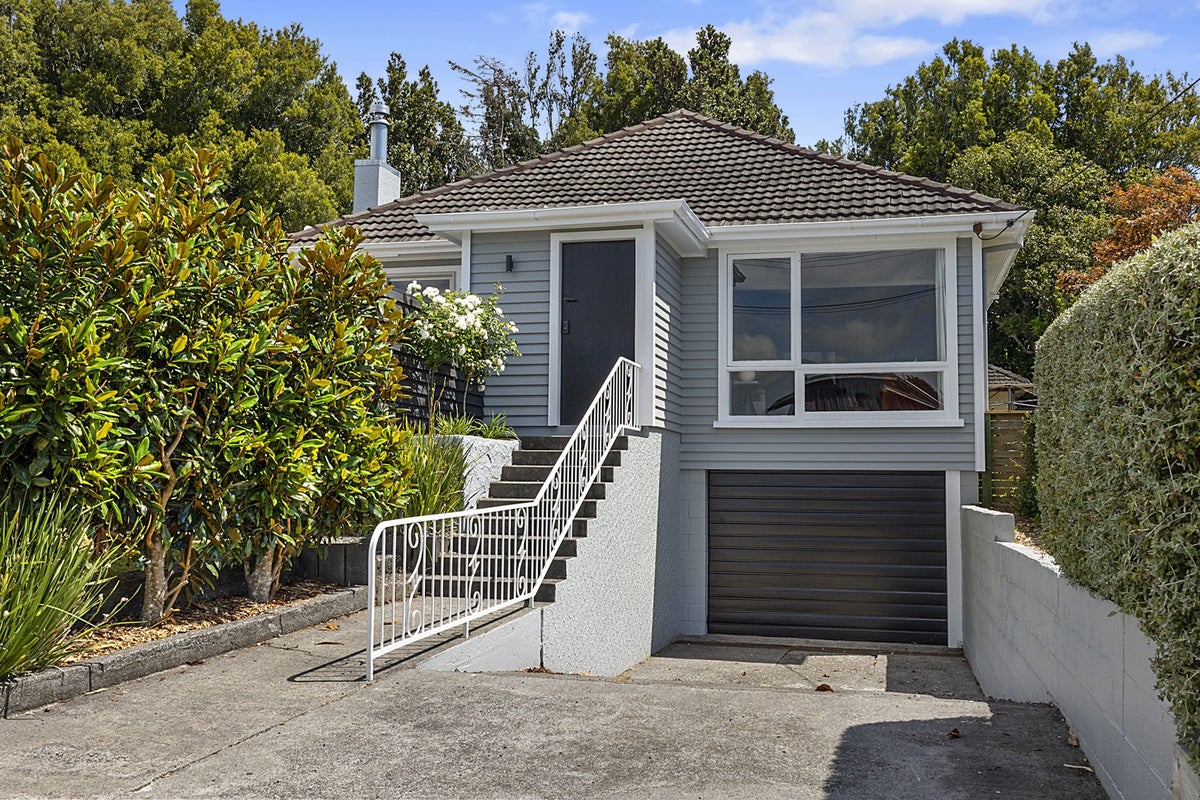 390 Mangorei Road, Merrilands, New Plymouth - Carousel 1