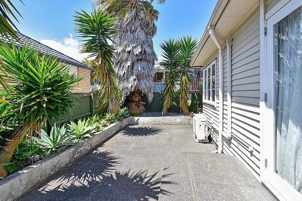 1/58 Wallace Road, Papatoetoe, Auckland - Carousel 2